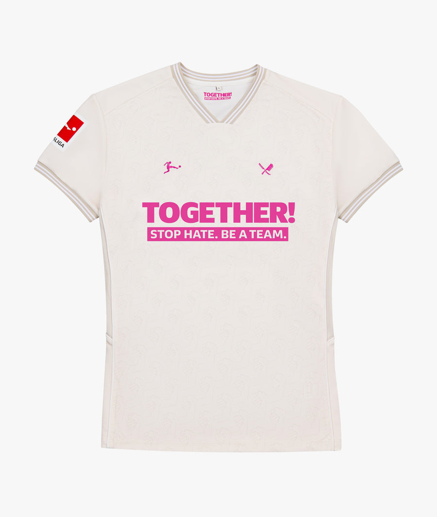Bundesliga x distorted people