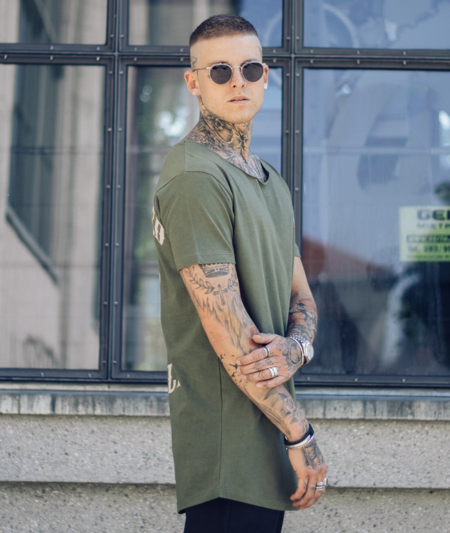 Cutted Neck Team long t-shirt by Distorted People