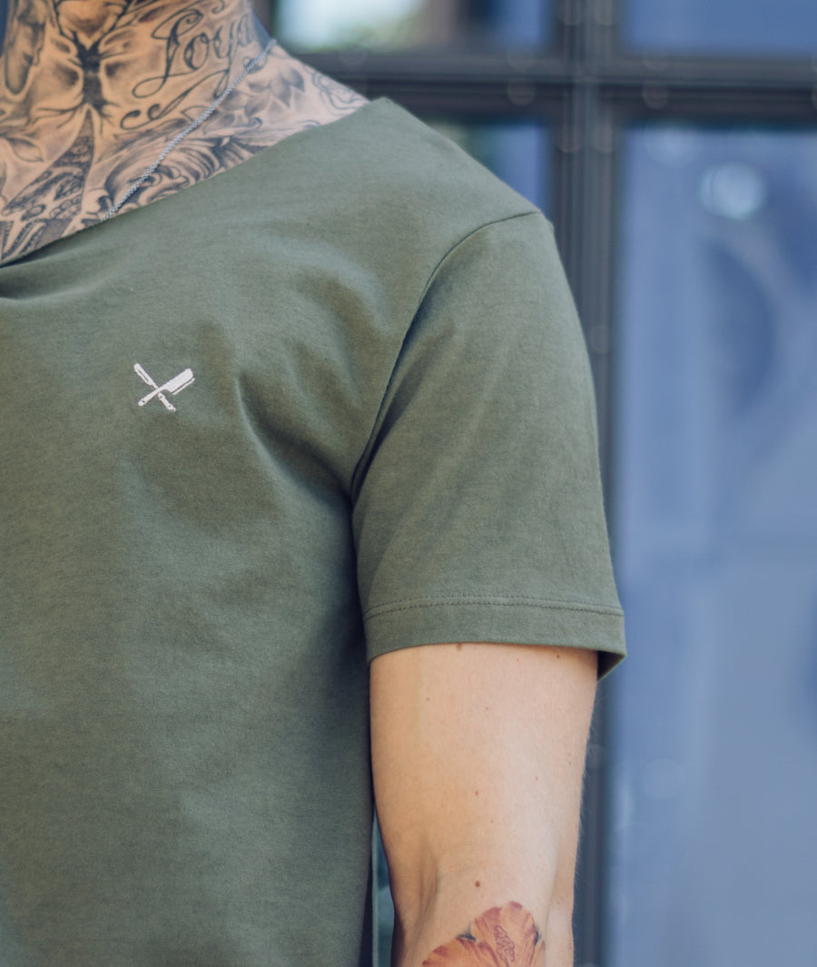 Cutted Neck Team long t-shirt by Distorted People